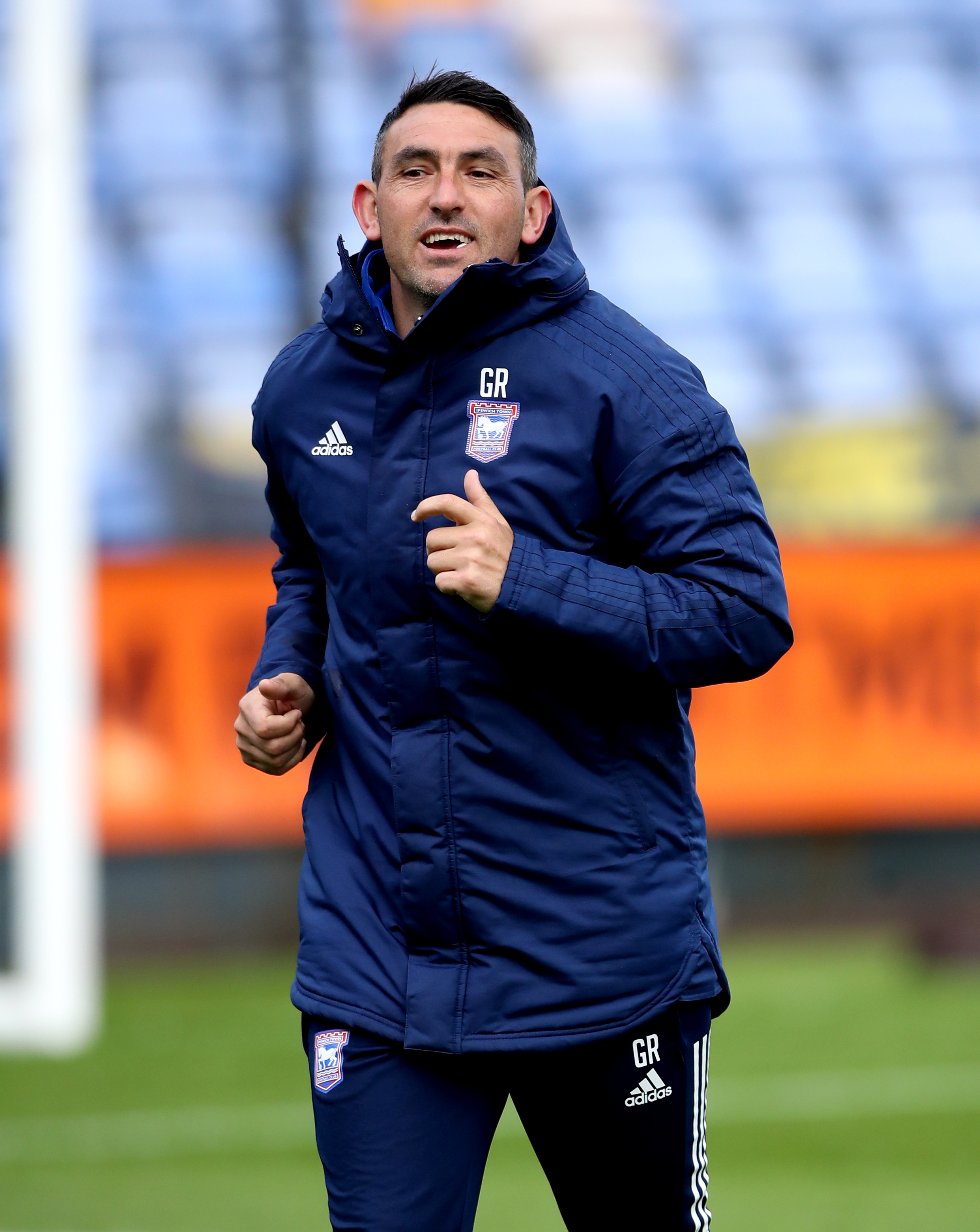 Gary Roberts hails Chesterfield’s good away form after win at Bristol ...