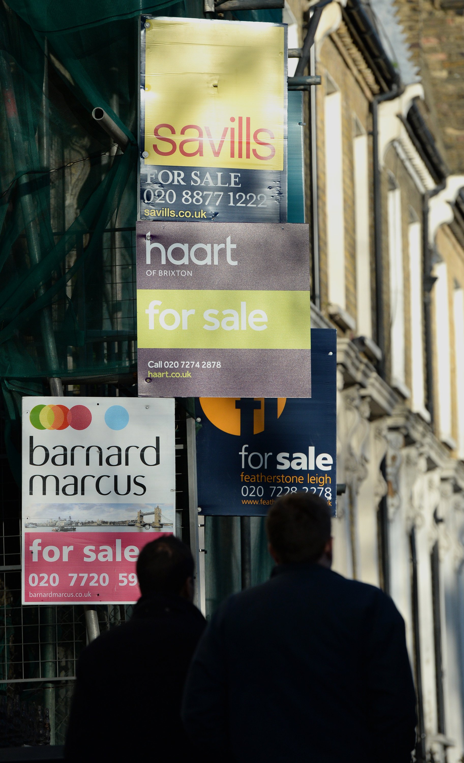 Mortgage approvals to home buyers drop to lowest level in year-and-a-half