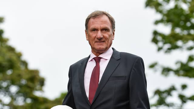 Central defender Thompson played as a defender for Liverpool on 340 occasions in the 1970s and 1980s