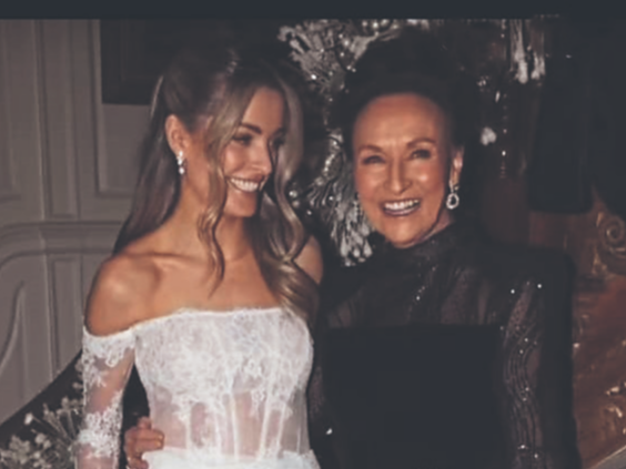 Louise was an absoluetly gorgeous bride in her ivory off-the-shoulder lace gown and  elegant long sleeves
