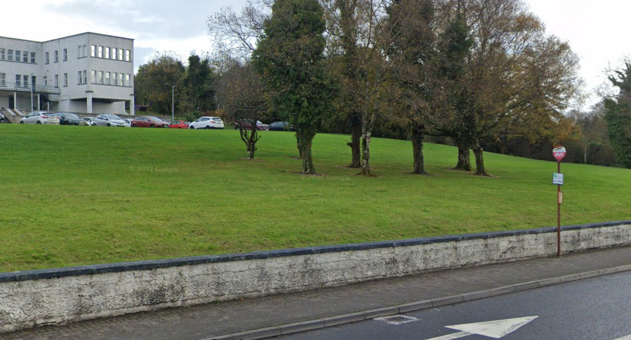 Delays leave commuters in North Leitrim standing in cold without bus ...
