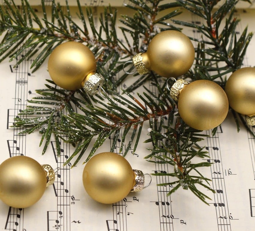 Who's up for some Christmastime craic? Tea dance and lunch event for ...
