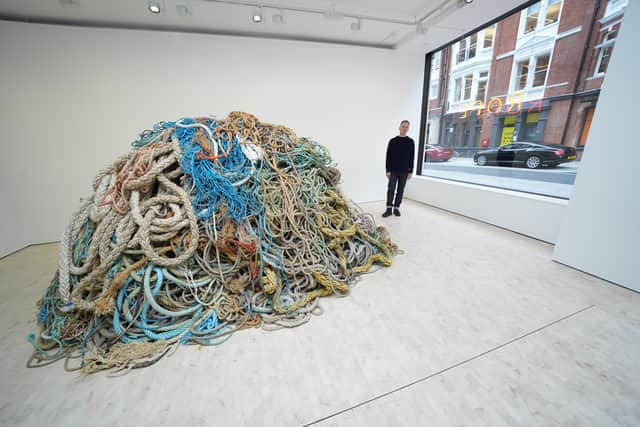 All lengths gathered for the installation – from cruise liner mooring lines to slim cords used for crab and lobster pots – were treated and cleaned at Shrigley’s studio to prepare it for public exhibition.