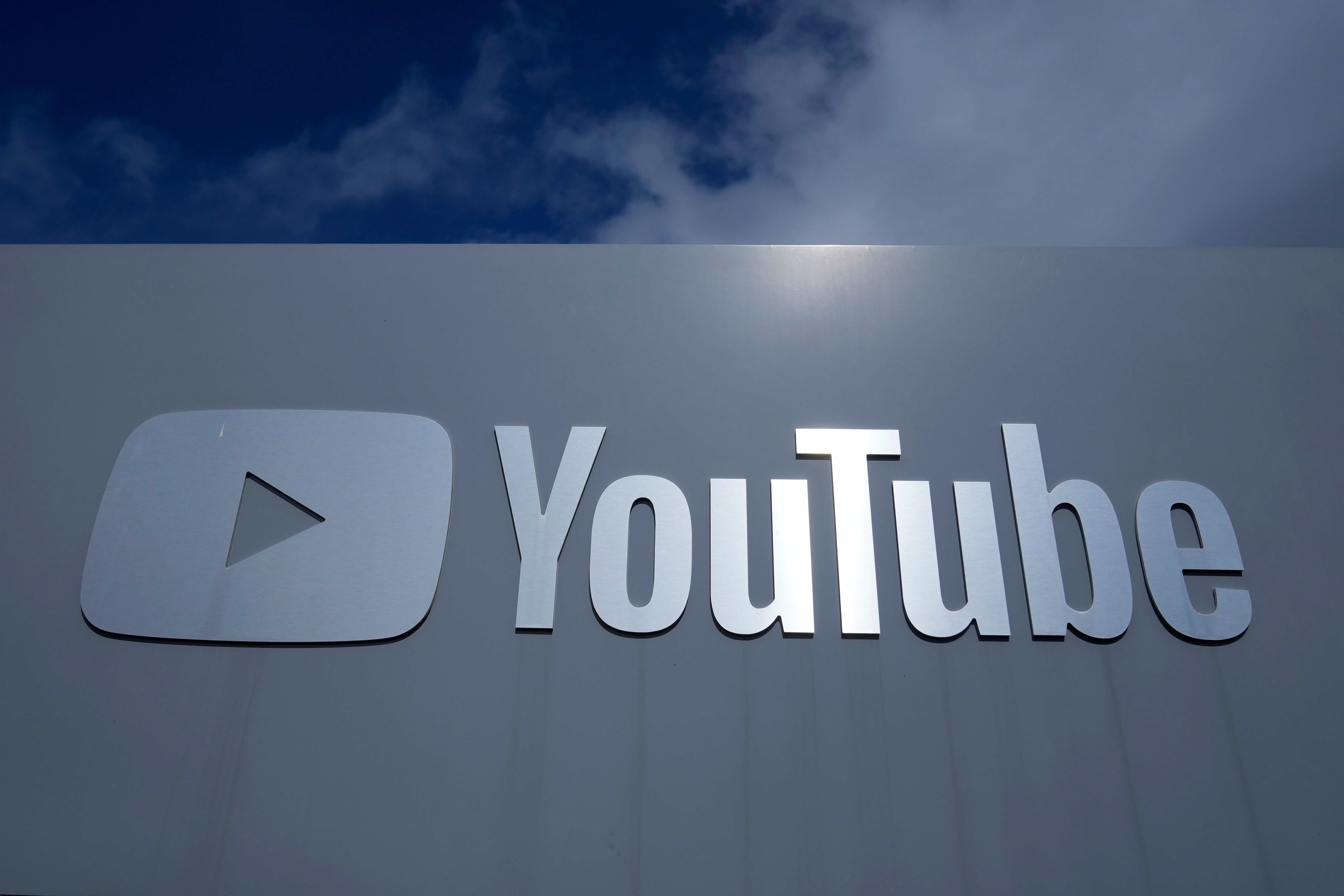 YouTube to pay £18m to settle lawsuit over Trump’s account suspension