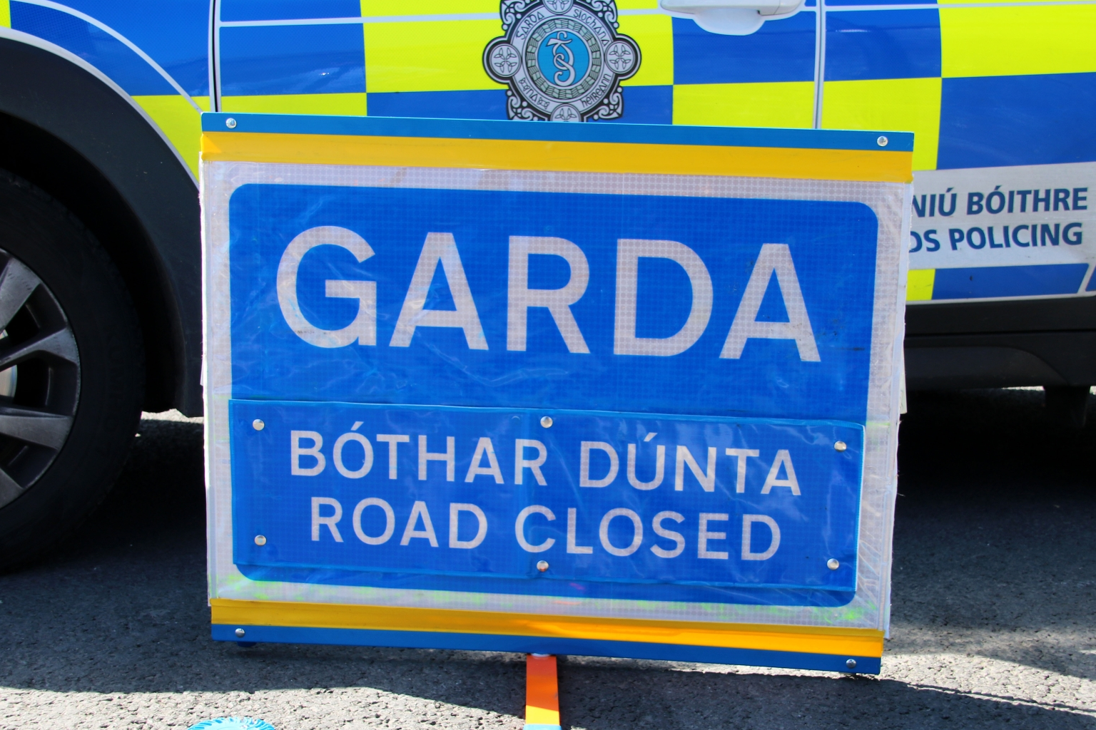 BREAKING: Man, 40s, dies and woman, 30s, seriously injured in head- on ...