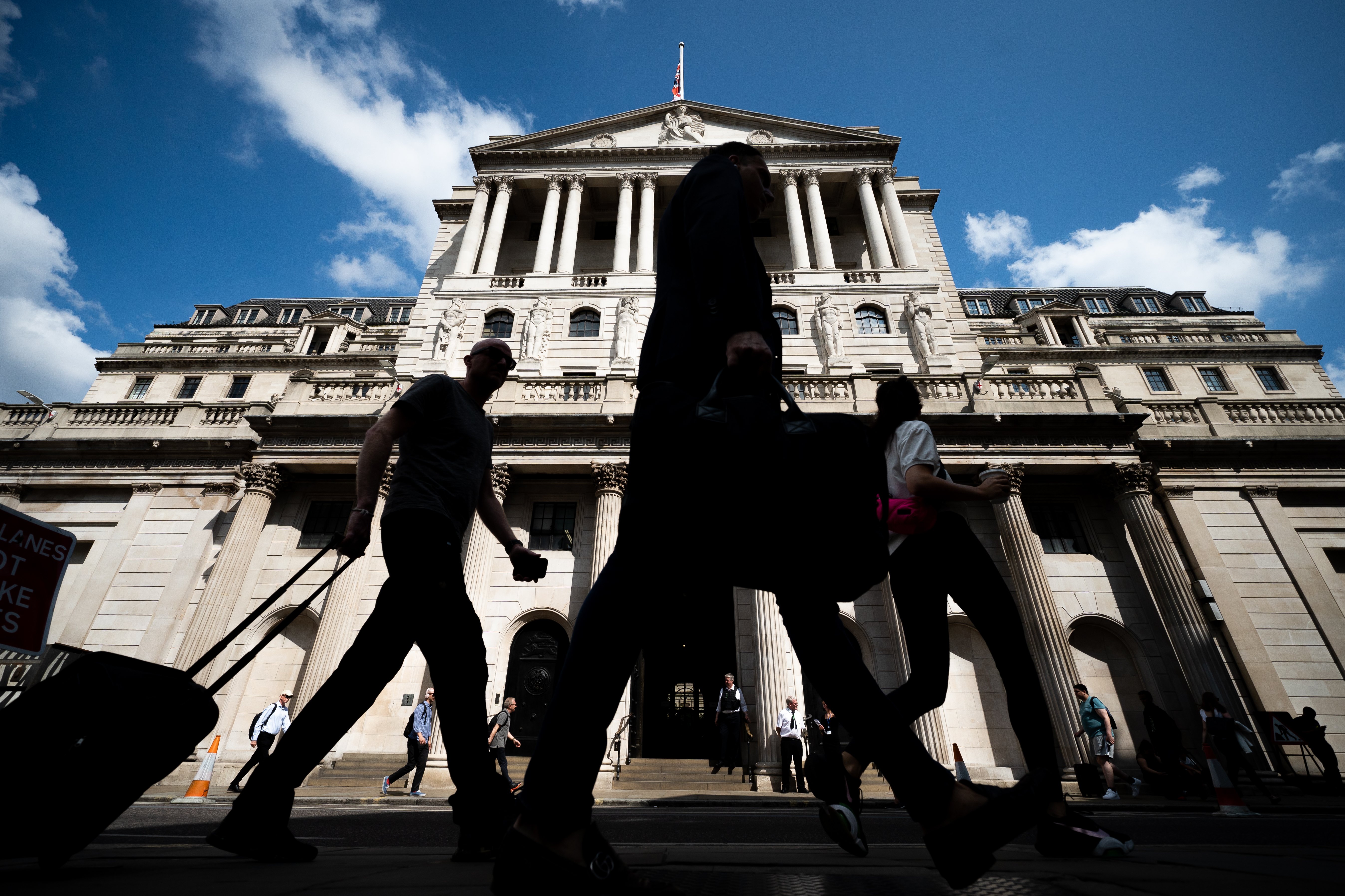 Bank rate-setter in ‘uncomfortable place’ amid worries over stubborn ...