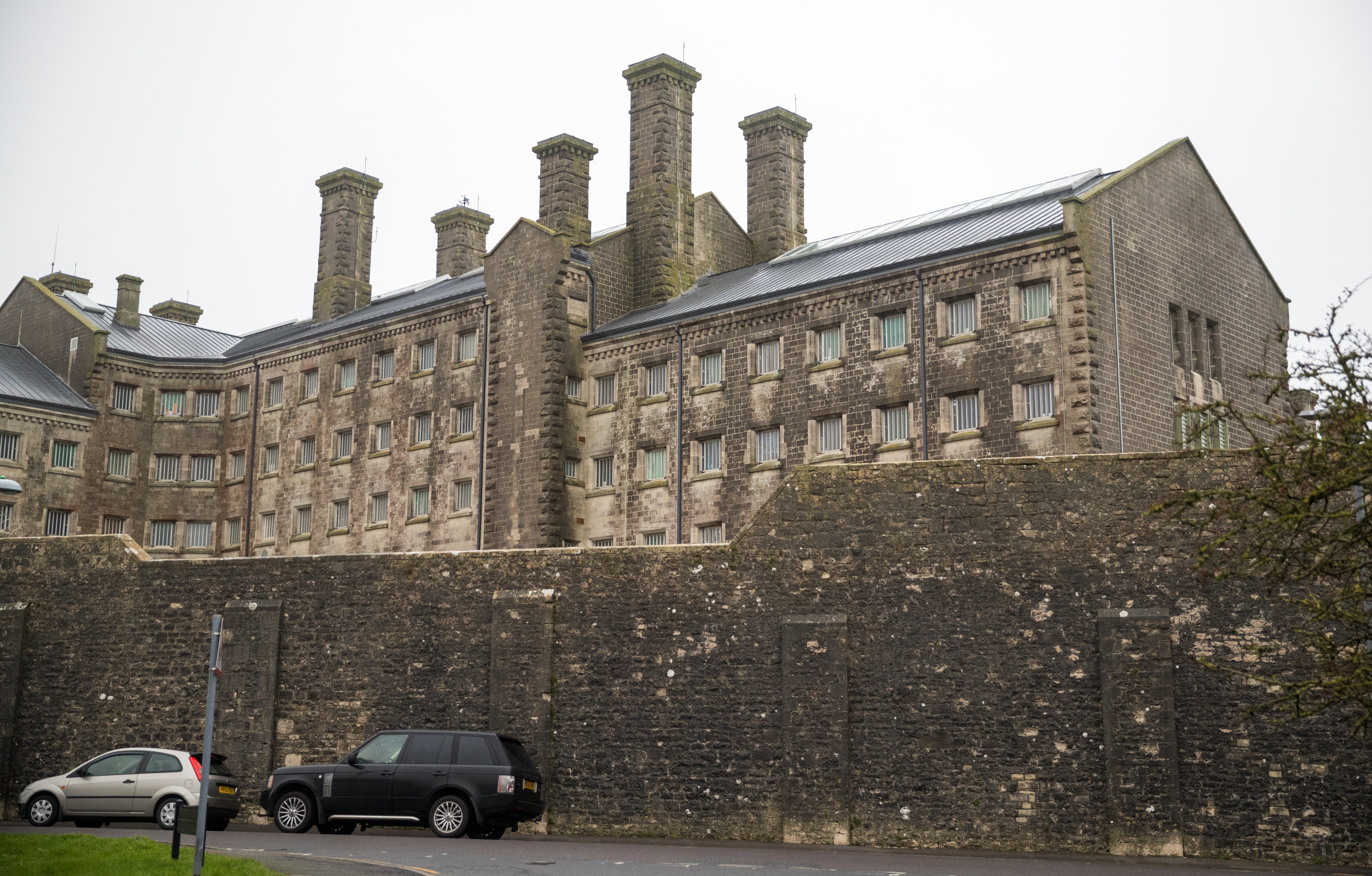 Violence ‘excessively high’ in prisons driven by overcrowding and drugs ...