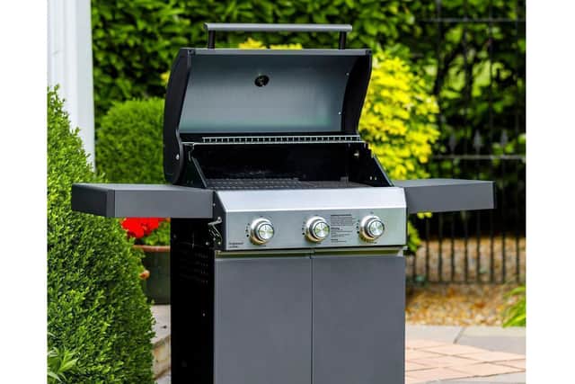 4. Grillstream Classic 3 Burner Hybrid Barbecue – Matt Grey, £299 (RRP £599.99), British Garden Centres