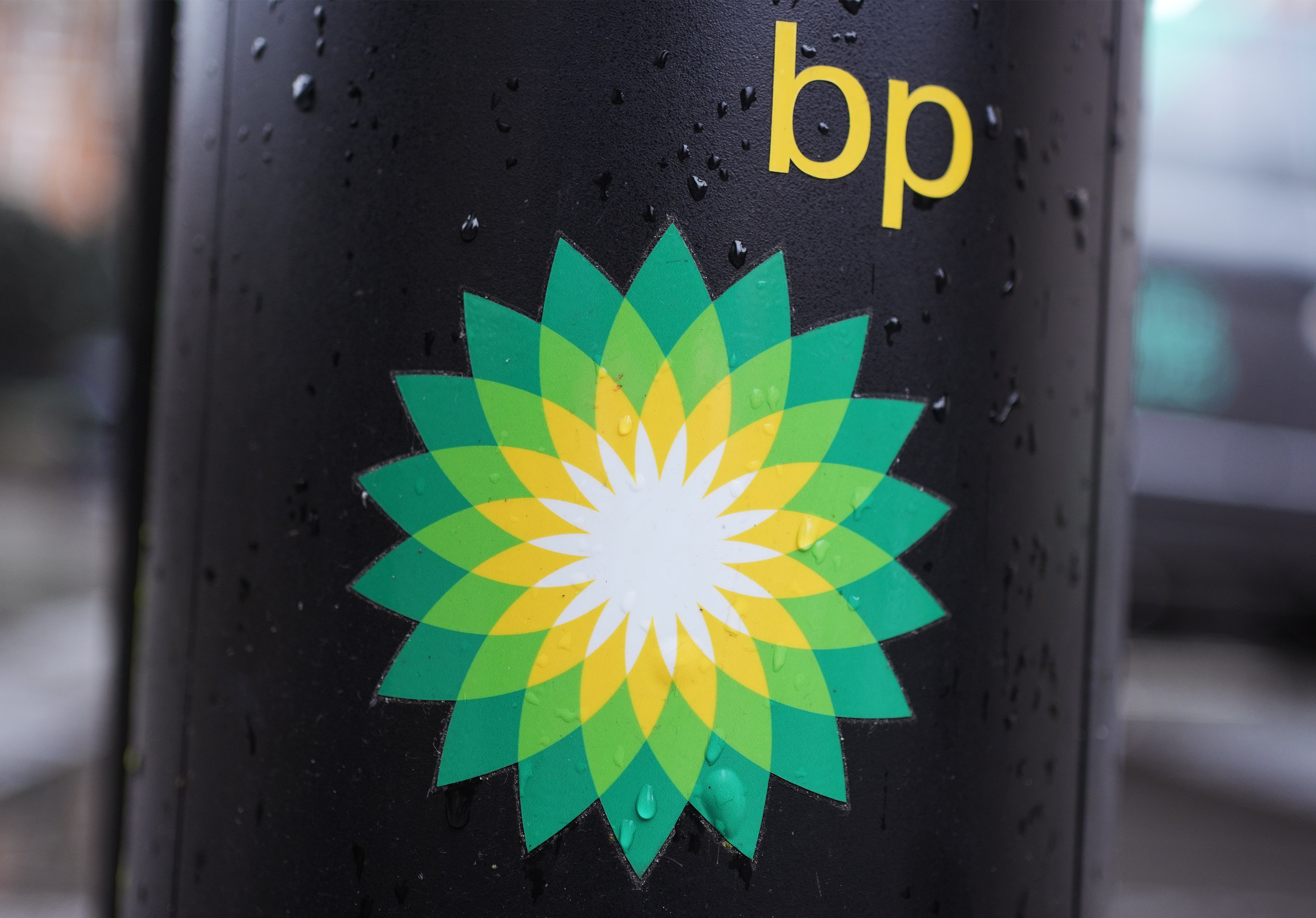 BP makes ‘significant progress’ on fossil fuel strategy as profits slump