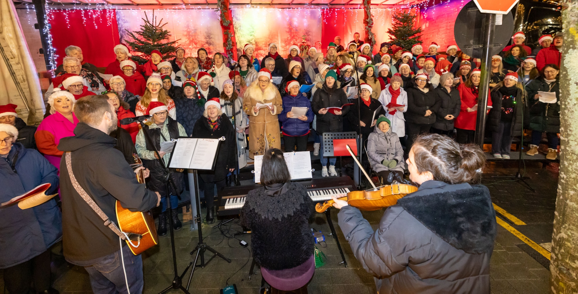 Laois Community Choir singing at the Portlaoise Christmas Lights switch on. Pic: Alf Harvey