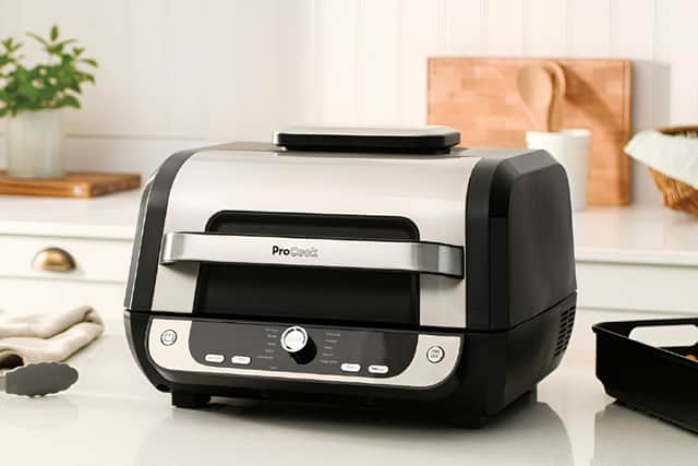 “Combining undercounter appliances like microwaves and ovens saves valuable counter space,” observes Nkonjera.