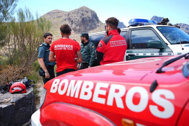 Officers from the Guardia Civil in the Canary Islands could be seen circling two structures at the bottom of a ravine in Rural de Teno Park on Sunday.