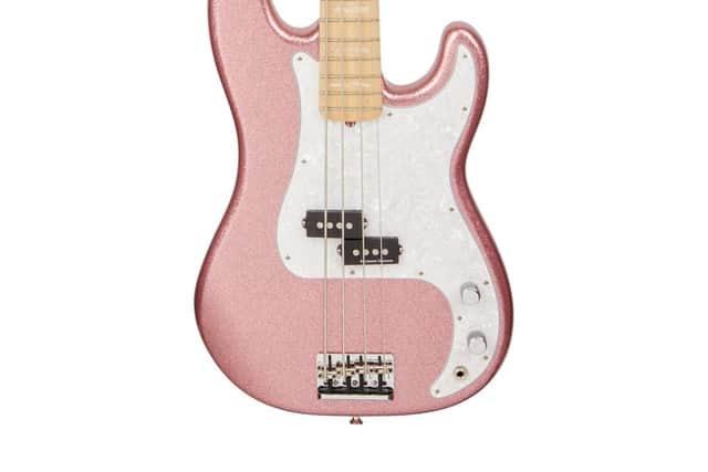 A Lennon acoustic guitar was sold for 2.4 million US dollars (£1.93 million), Ringo Starr’s Ludwig drum kit was purchased for 2.2 million US dollars (£1.77 million), a Ludwig drumhead bass used on The Ed Sullivan Show was auctioned at 2.1 million US dollars (£1.64 million).