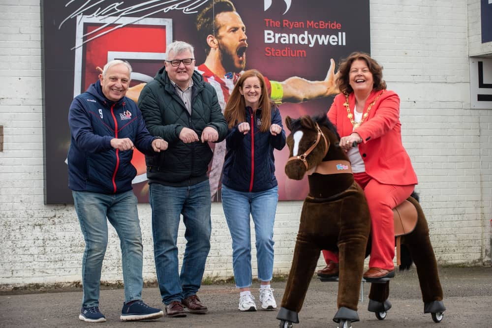 Mayor Patricia Logue tried one of the horses out for herself at the Ryan McBride Brandywell Stadium this week where she encouraged the public to come along and join her this weekend.