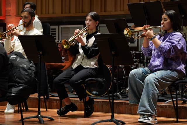 The orchestra fled Afghanistan after the return of the Taliban, and its musicians have lived and studied in Portugal, where they were granted asylum, since December 2021.