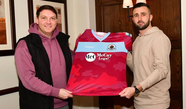 Kevin Deery welcoming Danny Lafferty to Institute.