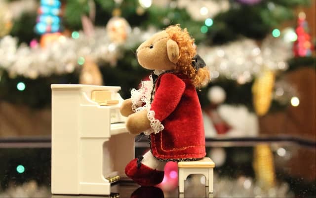 Carlow country singer releases new Christmas single and festive tour dates