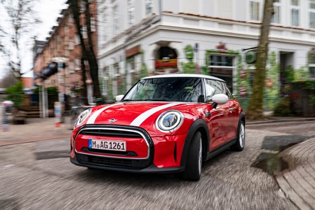 Mini – 3,779