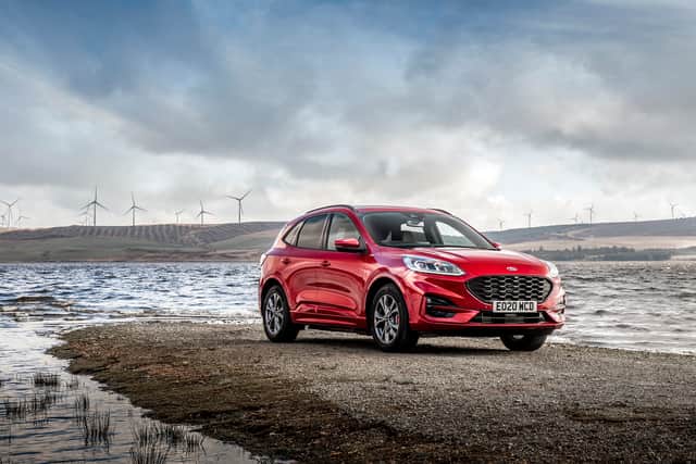 Ford Kuga – 2,948