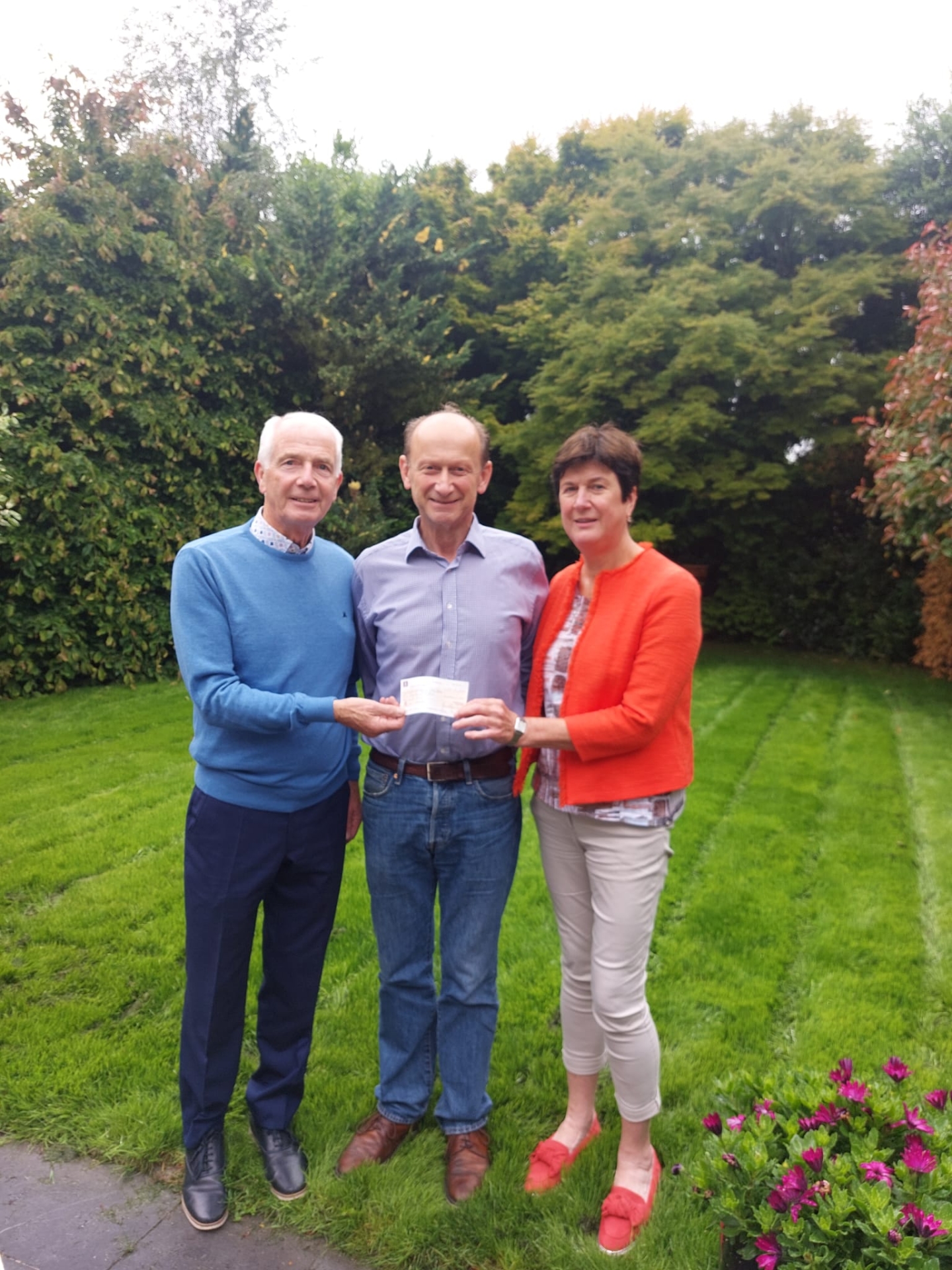 Retired nurses raise €1,400 for Carlow-Kilkenny Homecare Team