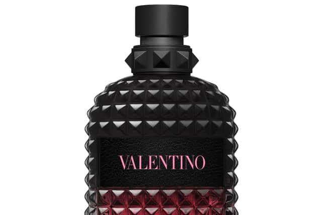 For the man who wants to stand out with his seasonal scent, Spicebomb Infrared is the obvious choice. An intoxicating explosion of saffron, red pepper, cinnamon and tobacco, the rich, long-lasting juice is made for summer nights.