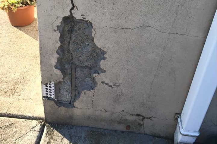Crumbling cement and blocks caused by mica which makes the blocks weak