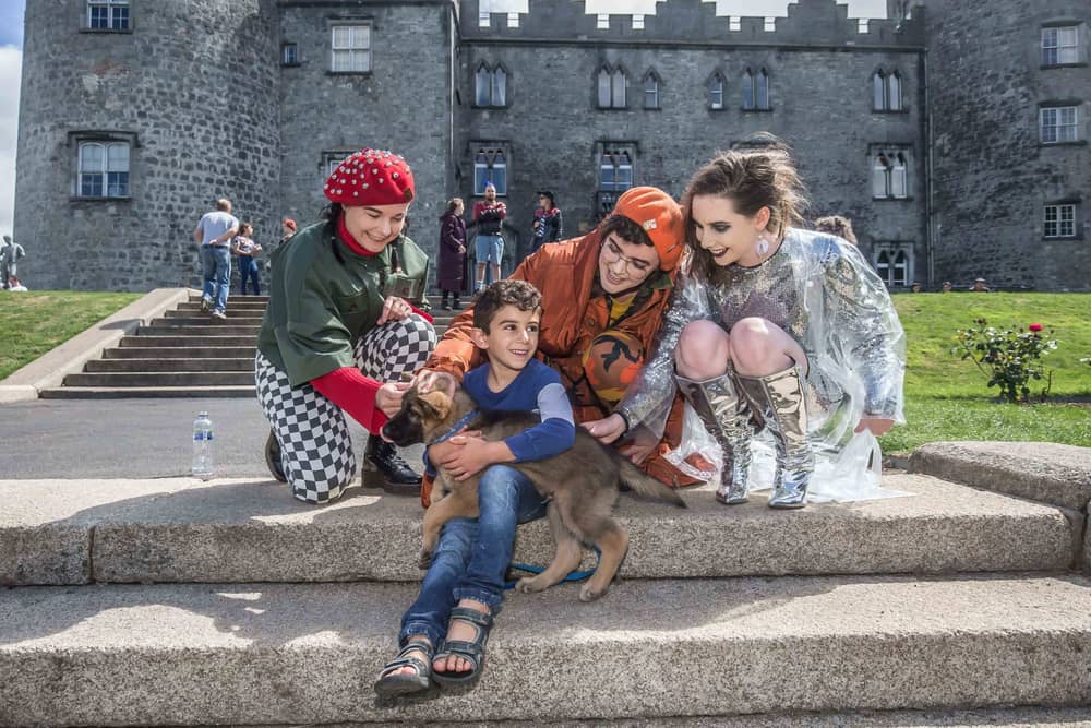 assan Zabad (5) with Max his puppy with Karen McCartney, Aoibhéann McCann and Martha Breen members of the cast of Rough Magic and Kilkenny Arts Festival’s production of A Midsummer Night’s Dream by Wi