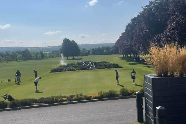 Chamber President Brian Keyes, who was on hand to launch the day, complimented Mount Juliet on the beautiful condition of the golf course and thanked all those who had made the effort to sign up a team for the day.