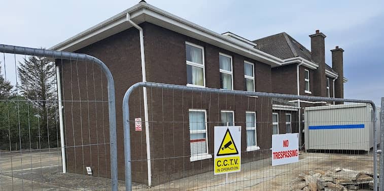 Gardaí say they are investigating the motive behind the fire at the office building outside Buncrana 