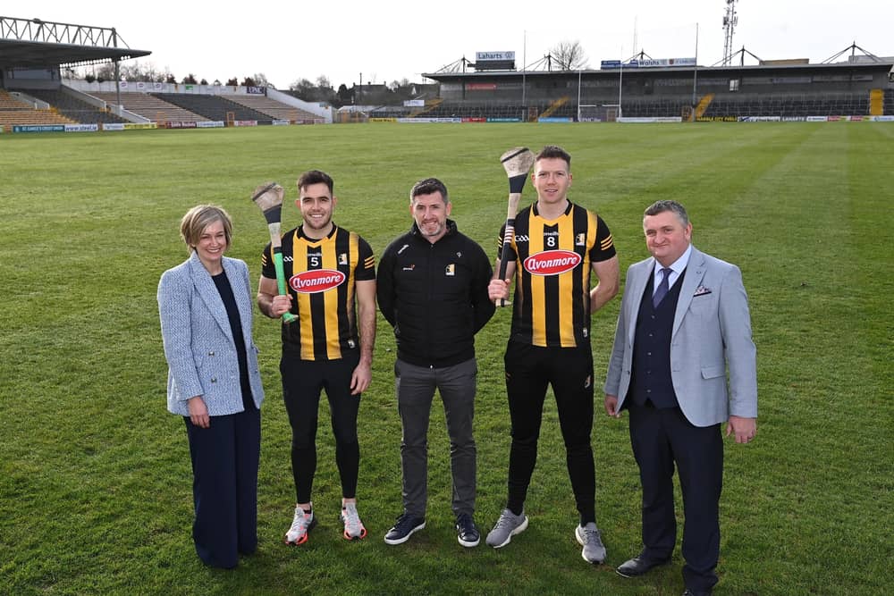 At the launch of the new deal were Glanbia director of corporate affairs Martha Kavanagh, Kilkenny hurler Paddy Deegan, senior manager Derek Lyng, hurler Walter Walsh and Co Board chairman PJ Kenny