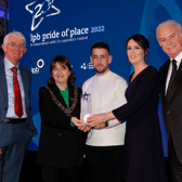 Pride of Place Chairman Tom Dowling, Dublin Lord Mayor Caroline Conroy, youth workers at the West End Youth Centre, Evan O’Grady and Melissa Keanes with RTE’s Marty Whelan