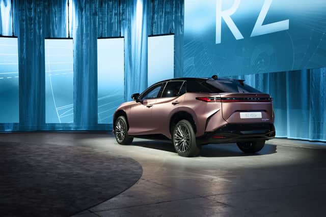 Lexus RZ