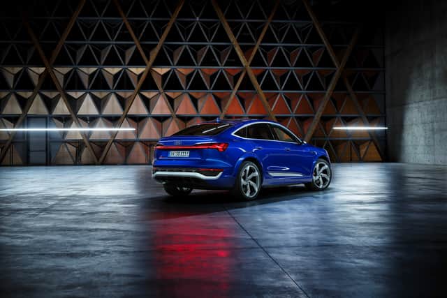Design changes for the Q8 e-tron are relatively subtle, but include new contrasting-coloured trim around the Singleframe grille, which itself gets a new pattern. An updated, flatter logo is also fitted at both the front and rear, while Audi has also introduced ‘wheel spoilers’ that help to reduce the drag coefficient to maximise the range.