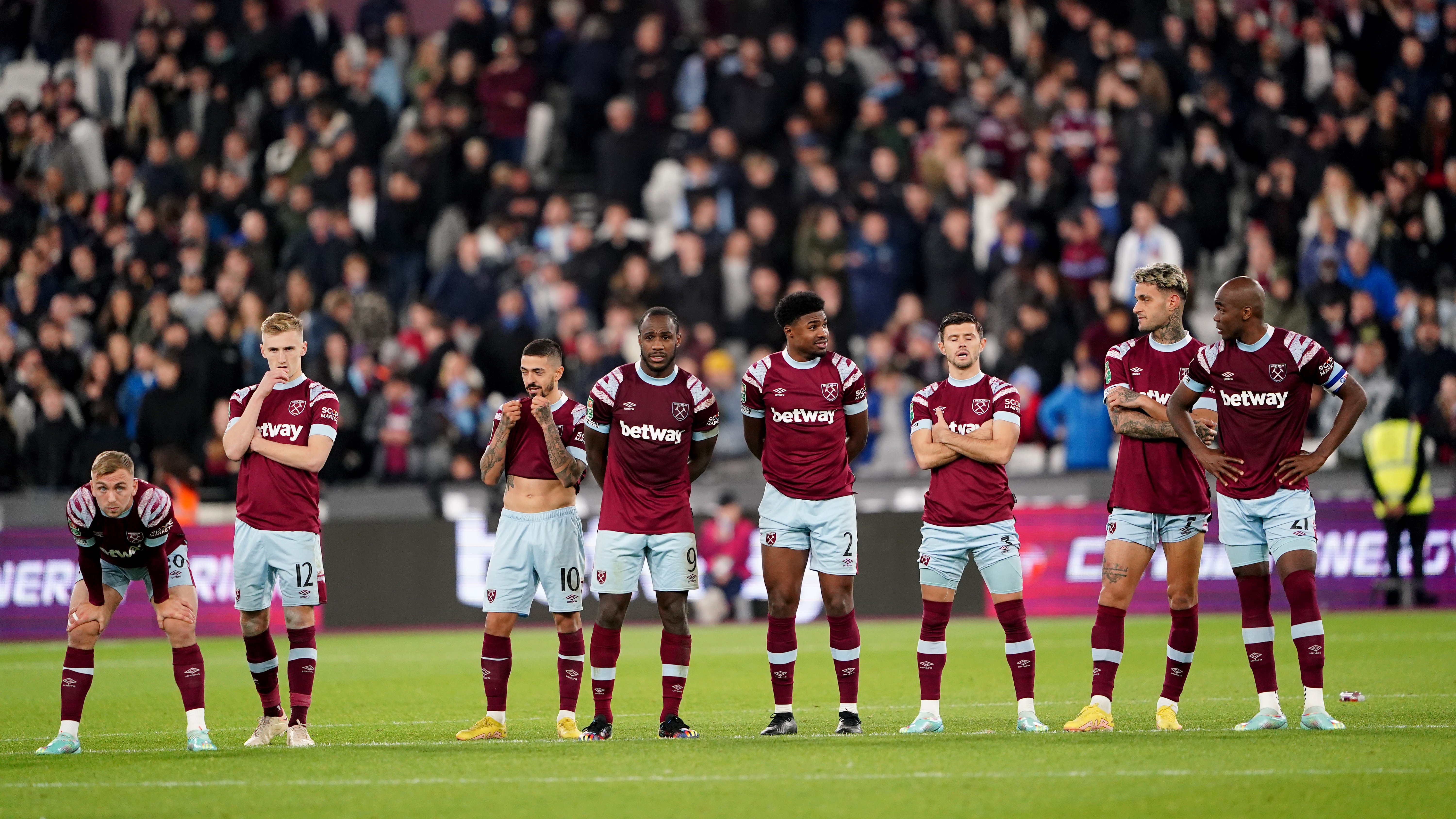 They have let themselves and the fans down – West Ham criticised after ...