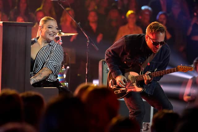 Rock pioneer Jerry Lee Lewis, who like Lynn died last month, was honoured with a fiery tribute by Elle King and the Black Keys.
