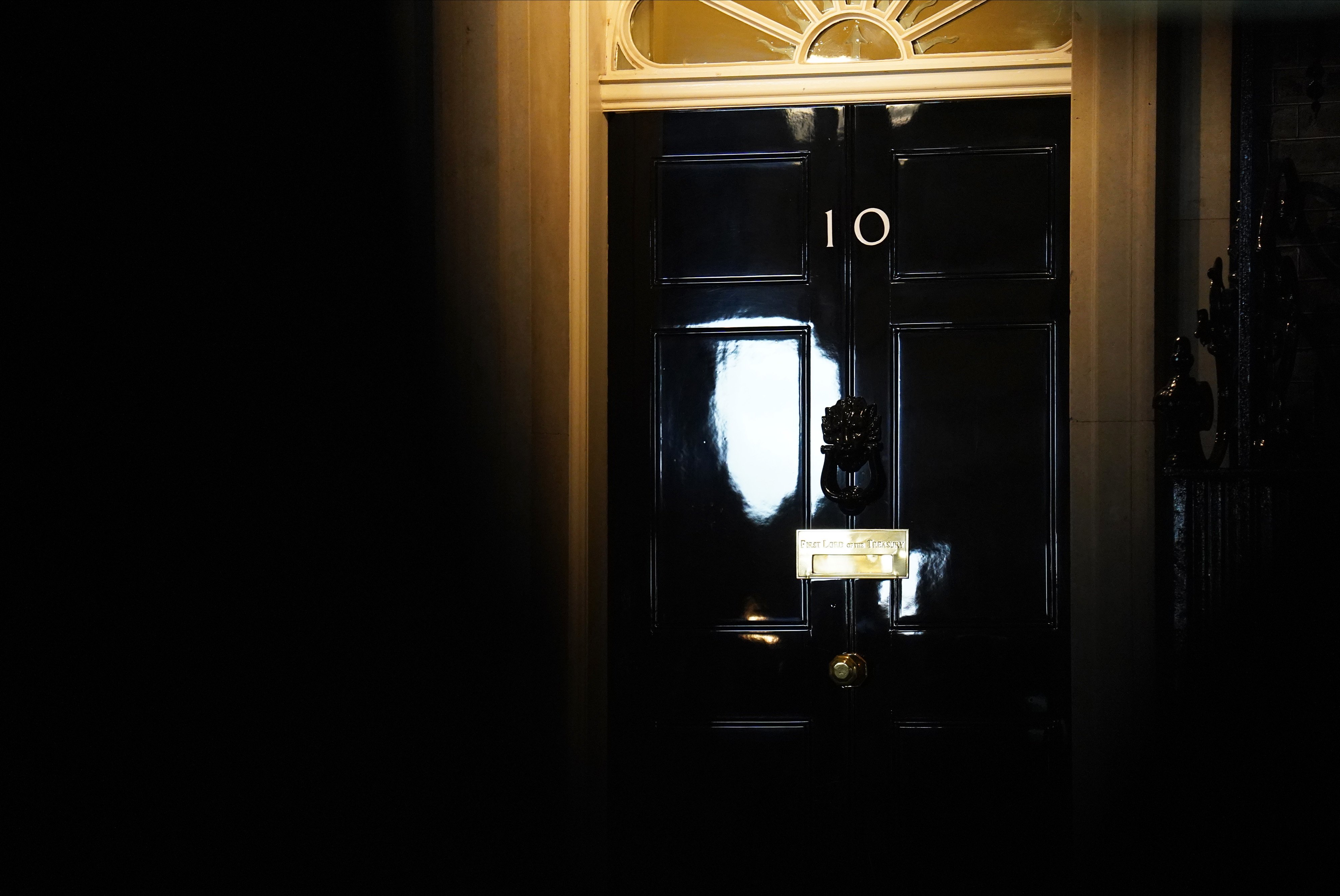 Political instability sees UK economic outlook downgraded by ratings agency