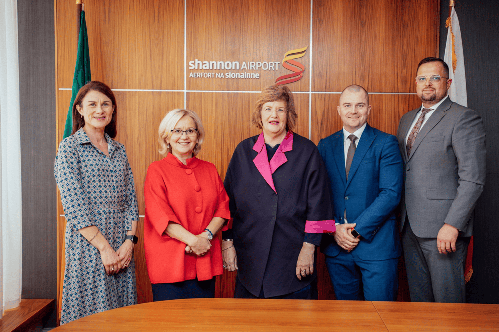 H.E. Ambassador of Poland Ms. Anna Sochańska was accompanied on her visit to Shannon Airport by First Secretary Mr. Klaudiusz Tchórzewski and Senator Maria Byrne. 