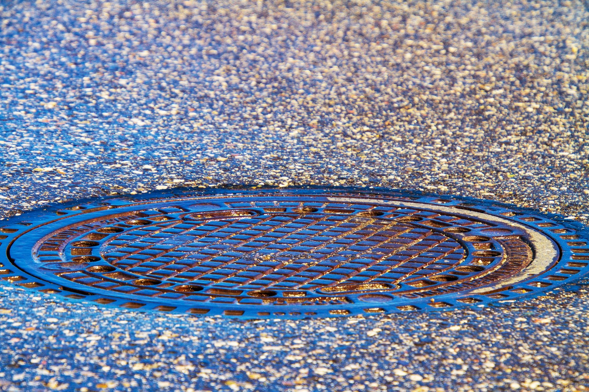 Manhole covers in Kilkenny estate being removed and dumped