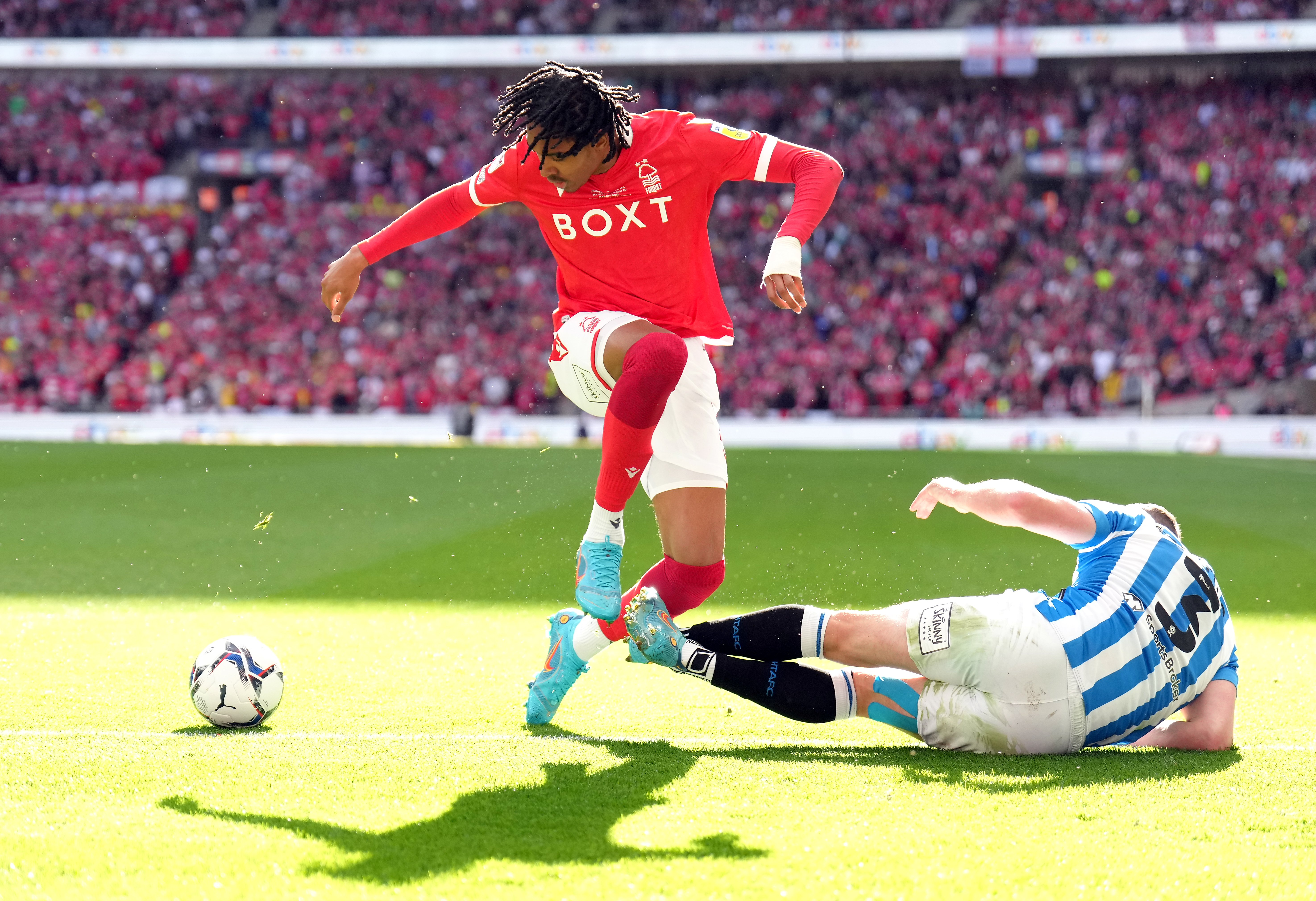 EFL clubs permitted to wear away kits at home to help colour blind ...