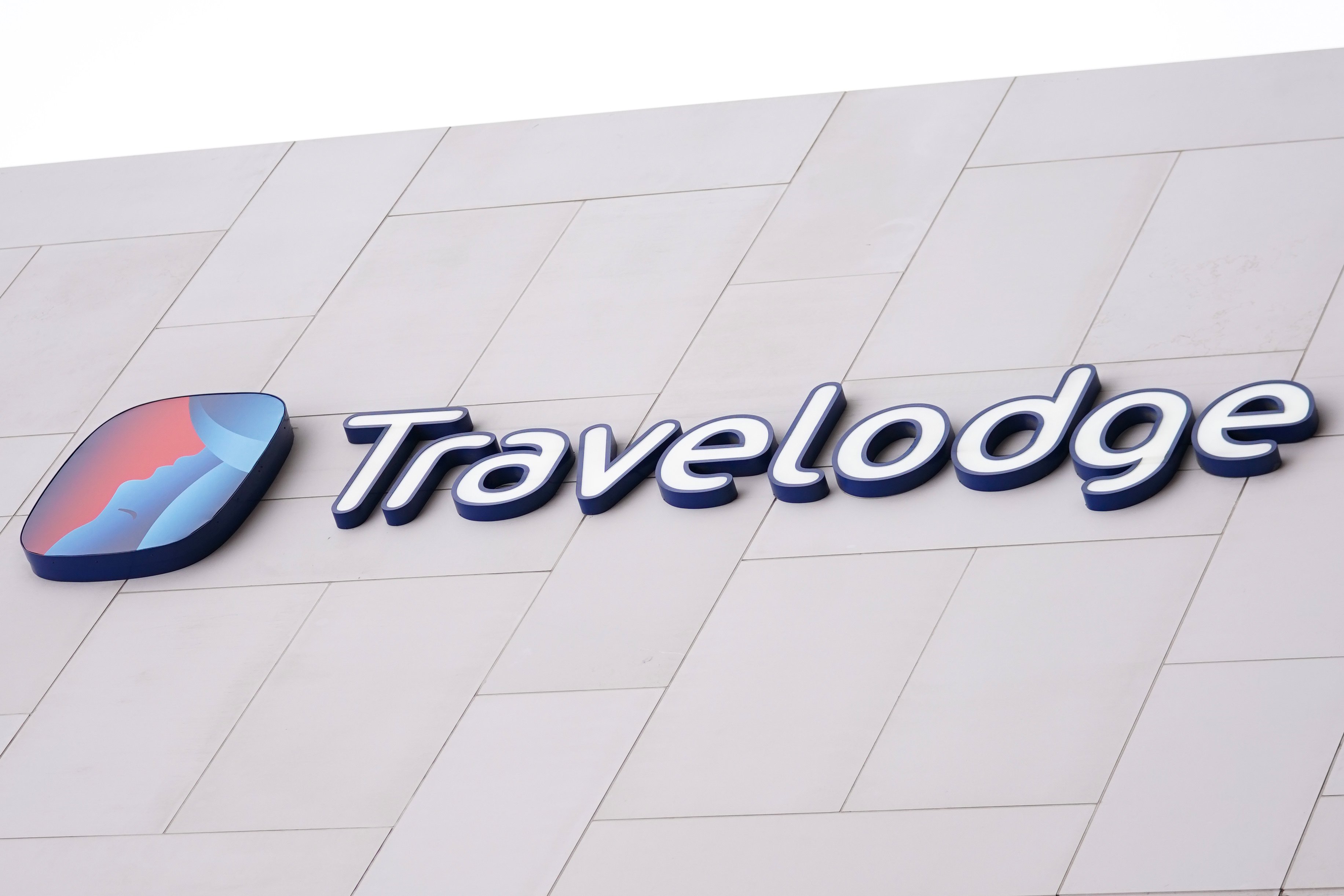 Travelodge to hire 700 staff amid strong recovery