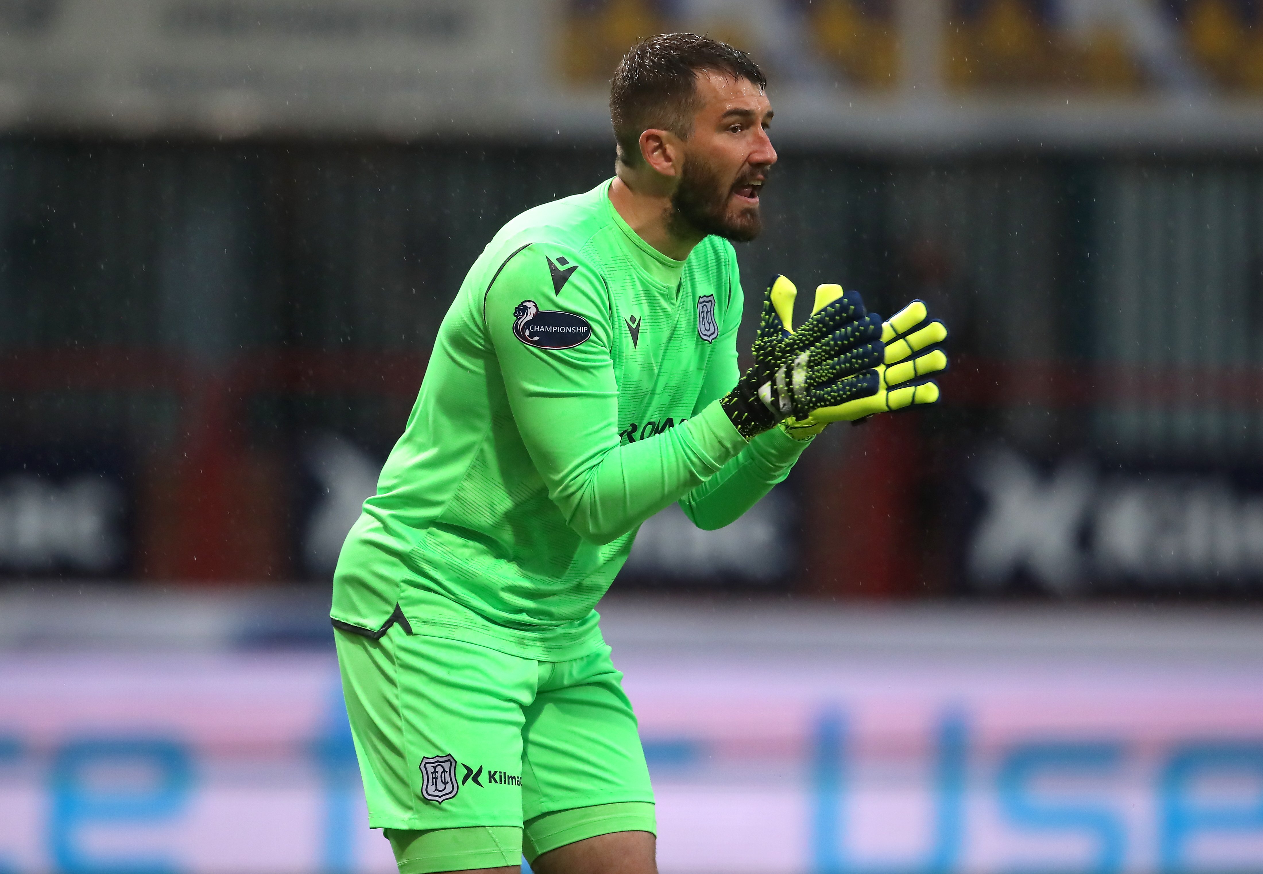 Dundee remain without Adam Legzdins for Hibernian game