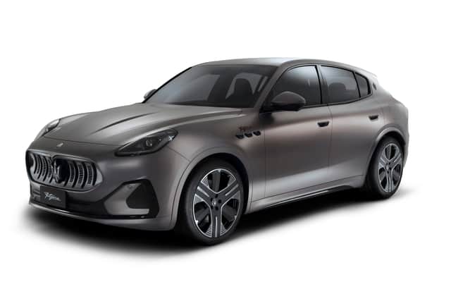 All cars use a four-wheel-drive system combined with an eight-speed automatic gearbox as standard. In addition, the cabin features a 12.3-inch infotainment display with an additional 8.8-inch screen underneath with extra controls. The system features a variety of connectivity features and can allow two users to connect to the Bluetooth system at once, giving passengers the ability to control functions such as Apple CarPlay and Android Auto.