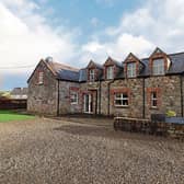 Primrose  Cottage is situated within a short distance to all local amenities of Murroe Village