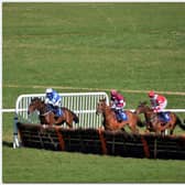 Action from Thurles Races this afternoon.