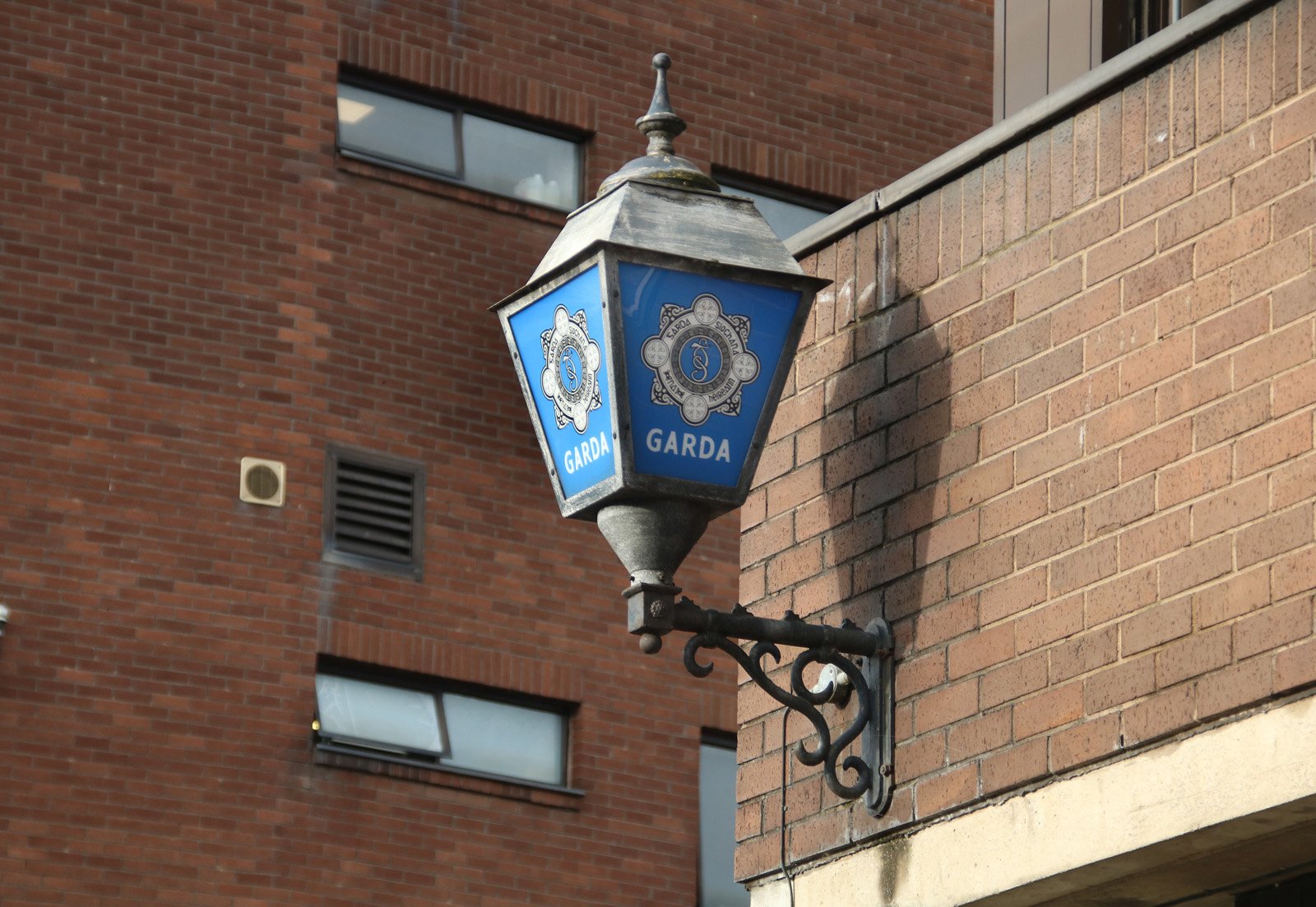 Limerick gardai investigate theft of 'personal items' from high-end car