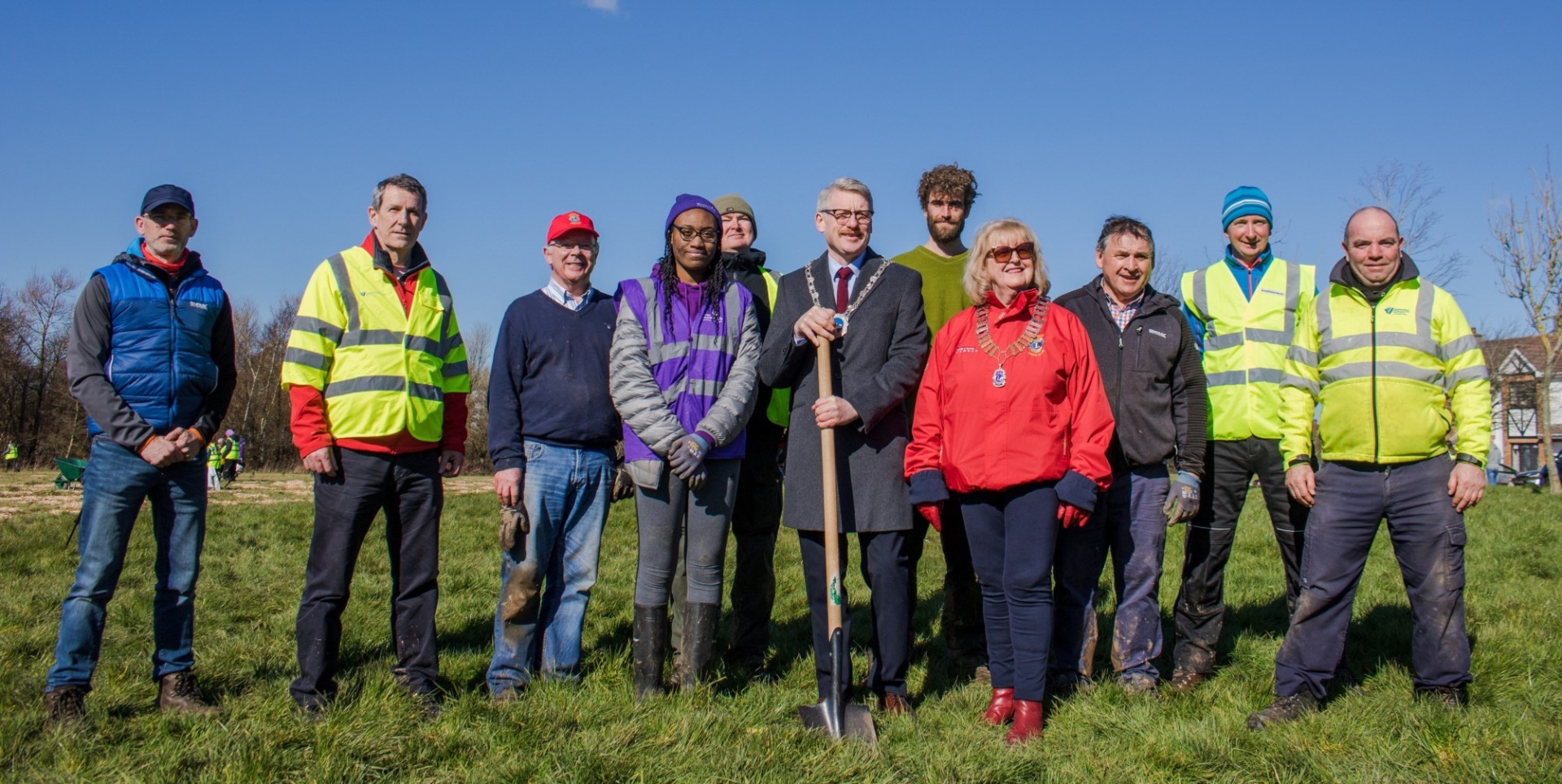 Staggering amount of trees planted to create community 'NeighbourWoods ...