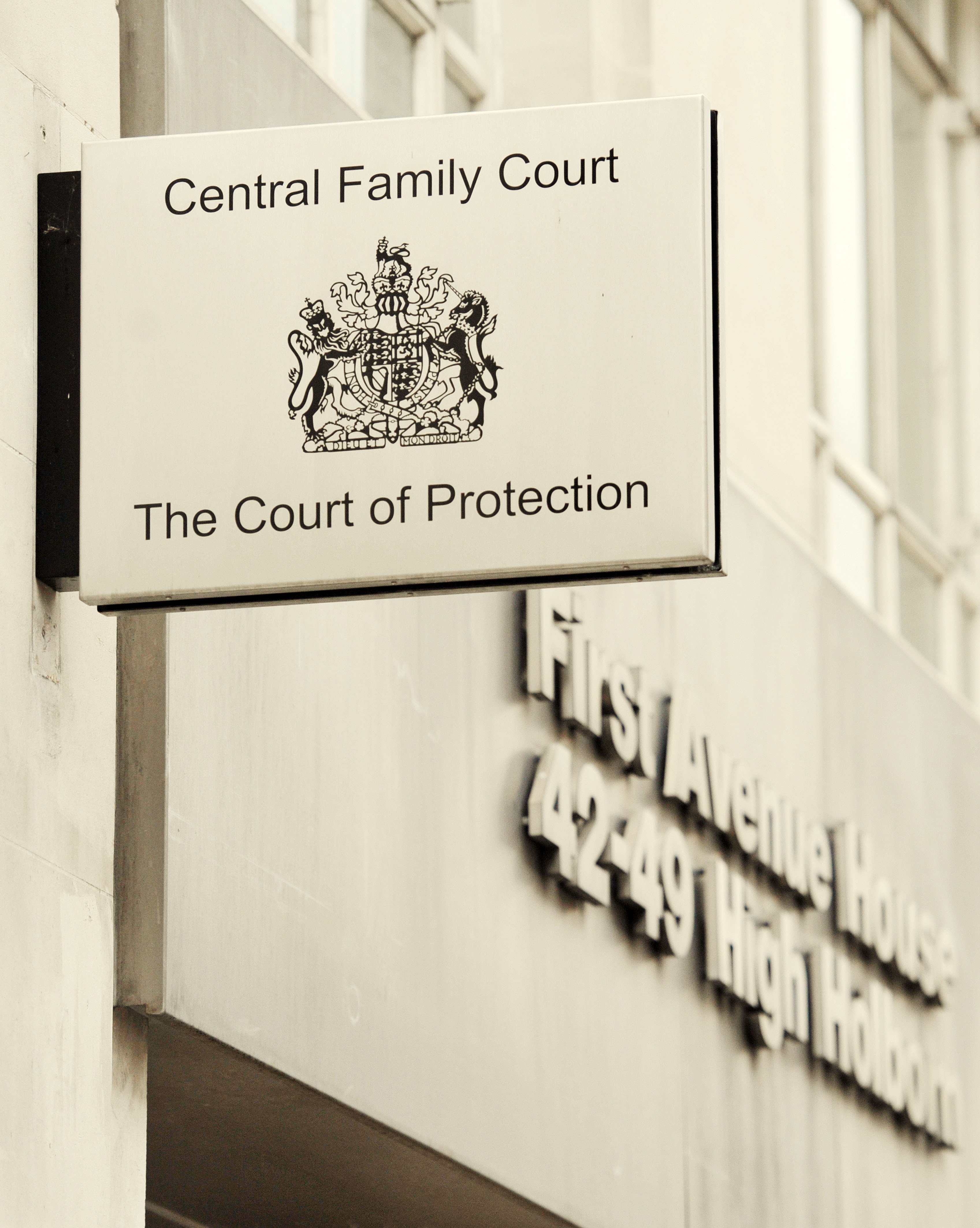 Brothers who wanted to fly sick mother to Pakistan lose London court fight