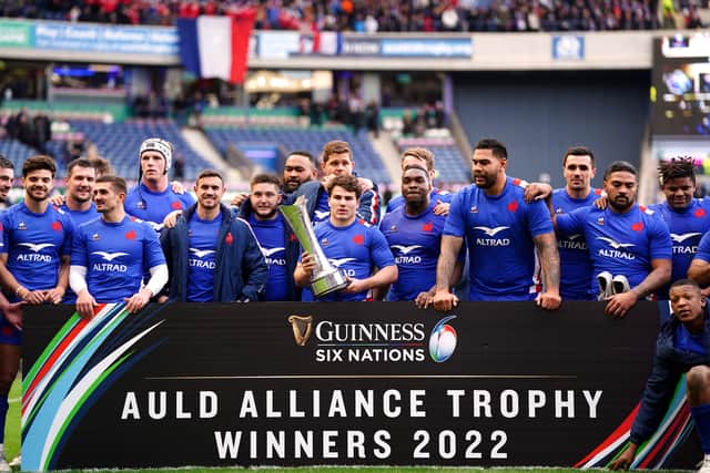 Classy France stay on course for Grand Slam with six-try win over Scotland