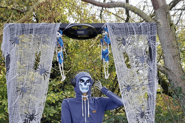 The overall winner for this year New Inn Spookfest is DJ Spook in da House. Well done to Damian and Deirdre O’Dwyer