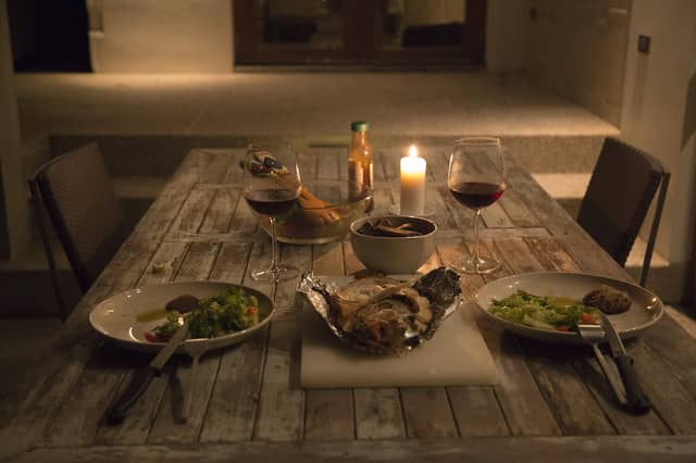The evening meal - tips on what to watch out for late at night when eating.